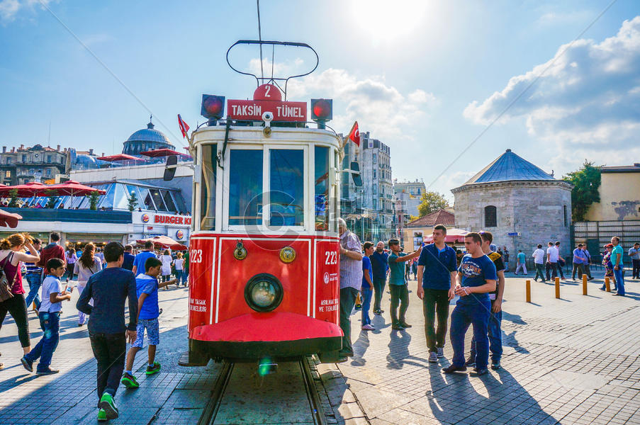 土耳其伊斯坦布尔独立大街电车图片素材免费下载