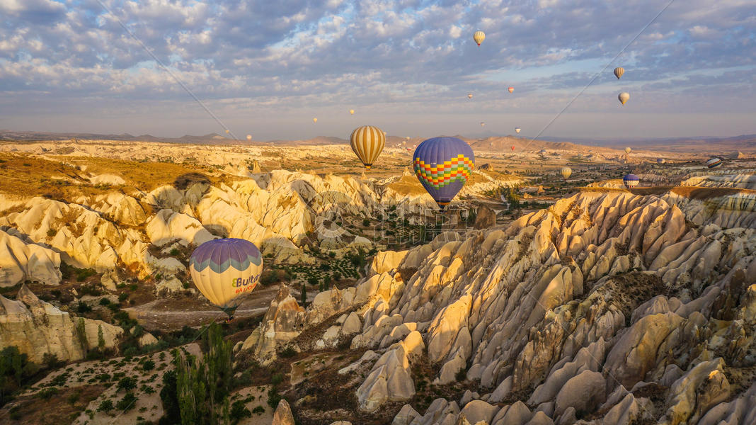 土耳其卡帕多西亚热气球图片素材免费下载