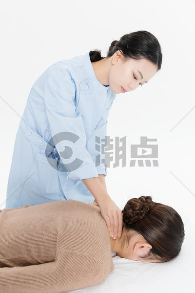 美女做spa按摩脖子图片素材免费下载