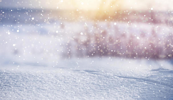 冬季下雪的场景图片素材免费下载