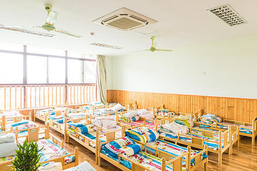 幼儿园寝室环境图片素材免费下载
