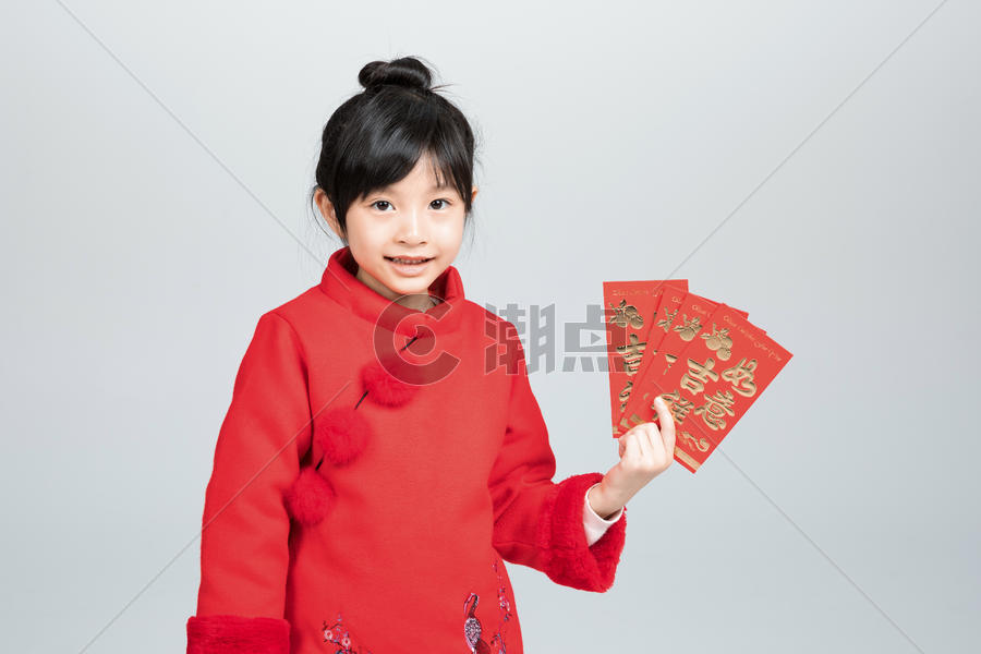 收红包的小女孩图片素材免费下载