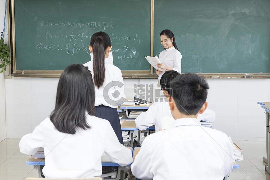 青少年教育上课发言摄影图6193*4129图片素材免费下载-编号912769-潮点视频