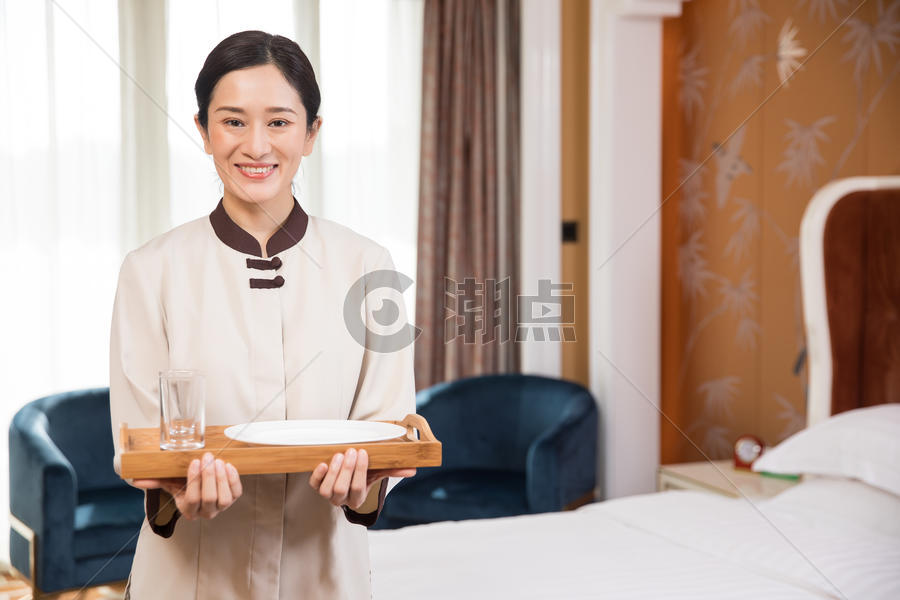 酒店宾馆客房保洁员服务形象图片素材免费下载