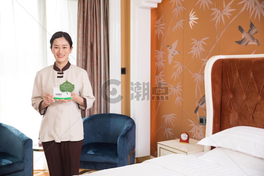 酒店宾馆客房保洁员形象图片素材免费下载