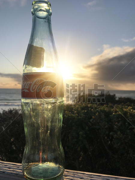 美国太平洋落日饮料玻璃瓶图片素材免费下载