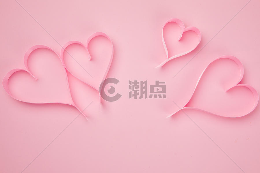 情人节粉色心形丝带图片素材免费下载