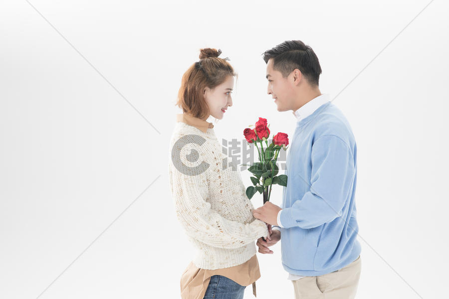 情侣情人节玫瑰花图片素材免费下载