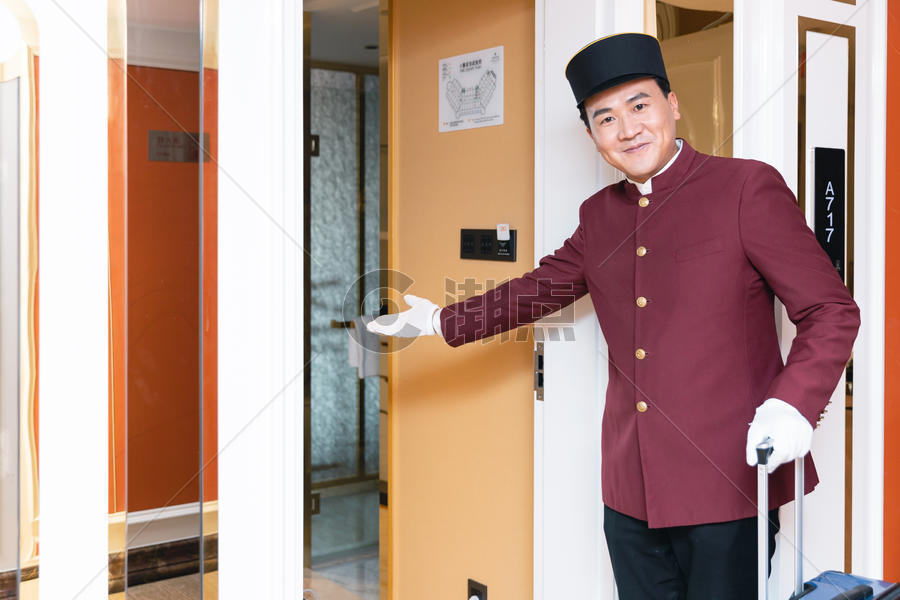 酒店门童客房送行李摄影图6098*4065图片素材免费下载-编号917363-潮点视频
