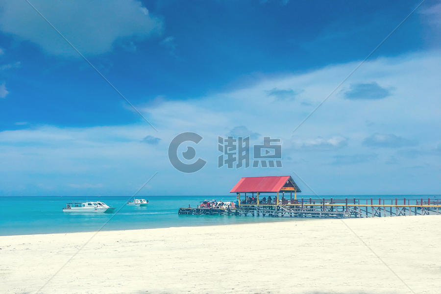 热带海滩栈桥图片素材免费下载