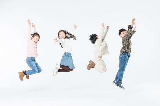 儿童们快乐跳跃图片素材免费下载