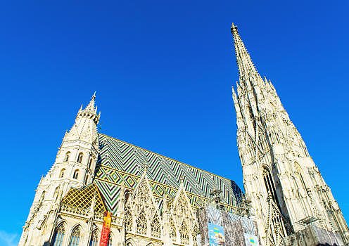 维也纳圣斯特凡大教堂晴天外景图片素材免费下载