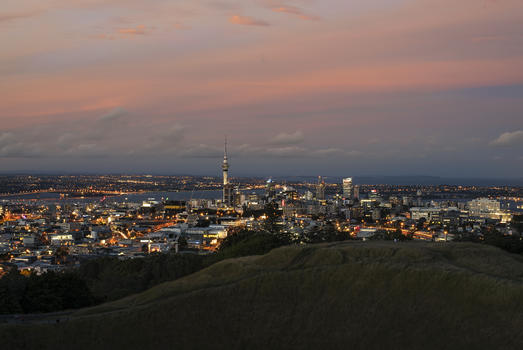 新西兰奥克兰城市天际线夜景图片素材免费下载