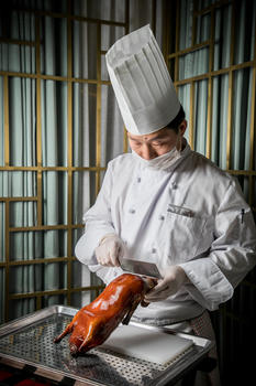 中国大厨片烤鸭图片素材免费下载