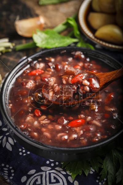 红豆薏米粥图片素材免费下载