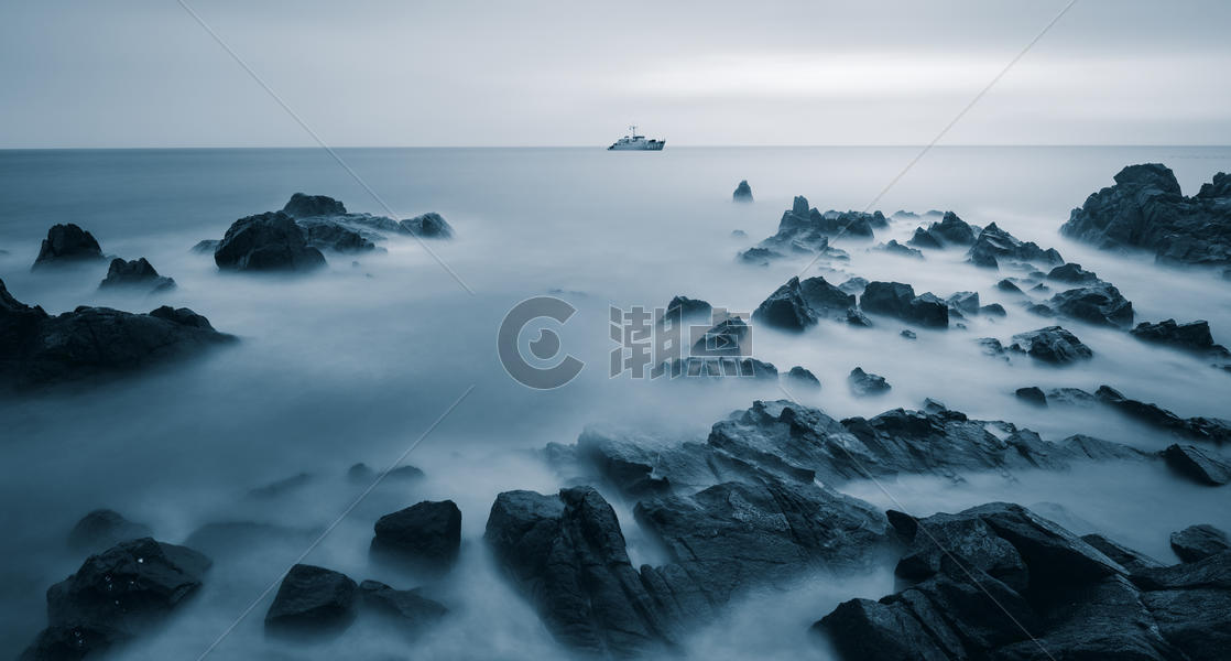 宁静的海面风光图片素材免费下载
