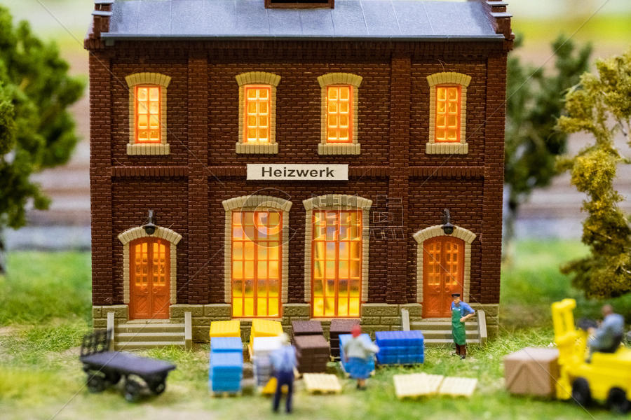 房屋小人模型图片素材免费下载