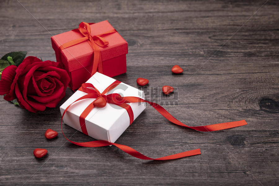 情人节礼物盒图片素材免费下载