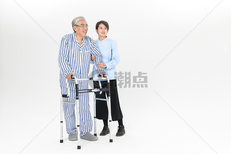护工搀扶老人摄影图6294*4196图片素材免费下载-编号925816-潮点视频