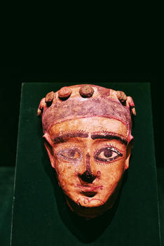 佛罗伦萨博物馆里的木乃伊面具盒展品图片素材免费下载