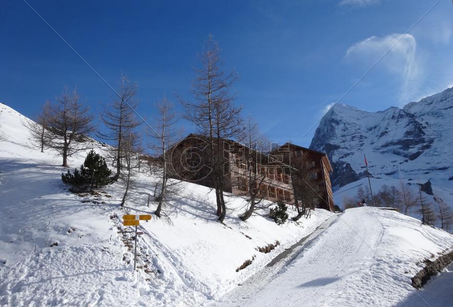 瑞士阿尔卑斯山雪景图片素材免费下载