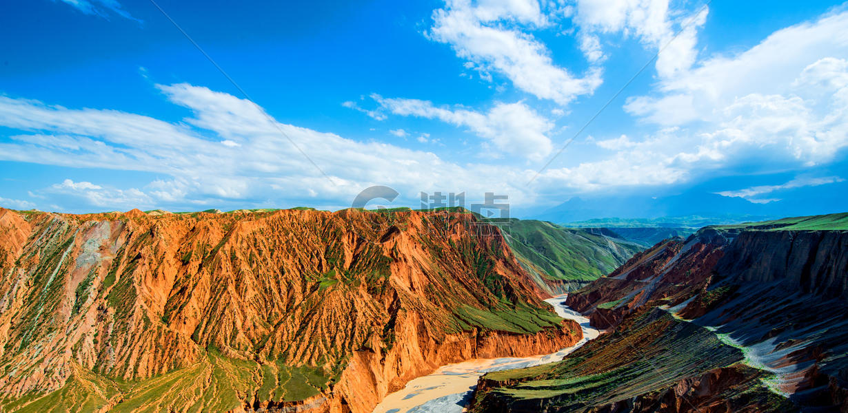 新疆奎屯大峡谷风光图片素材免费下载