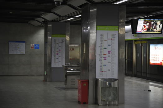 武汉地铁站台图片素材免费下载