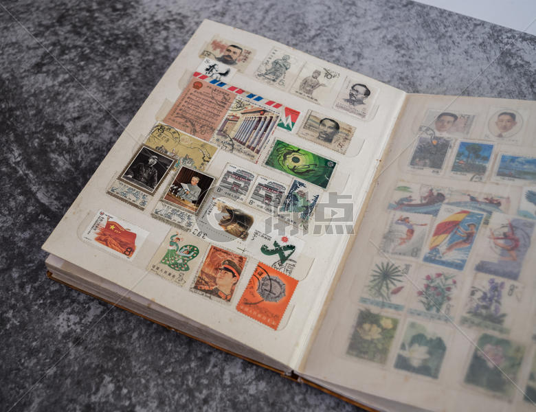 七零年代集邮册图片素材免费下载