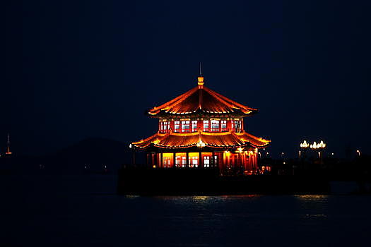 青岛栈桥夜景图片素材免费下载