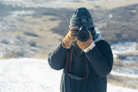 冬季旅行拍照图片素材免费下载