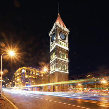 天津意式风情街的钟楼图片素材免费下载