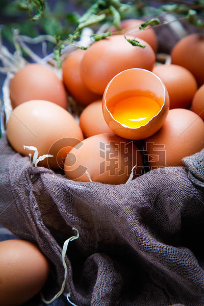 红壳鸡蛋图片素材免费下载