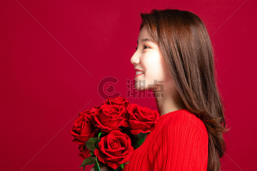 手捧玫瑰花女生侧颜摄影图67204480图片素材免费下载 编号934371 潮点视频 