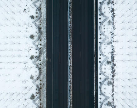 大雪下的312国道图片素材免费下载