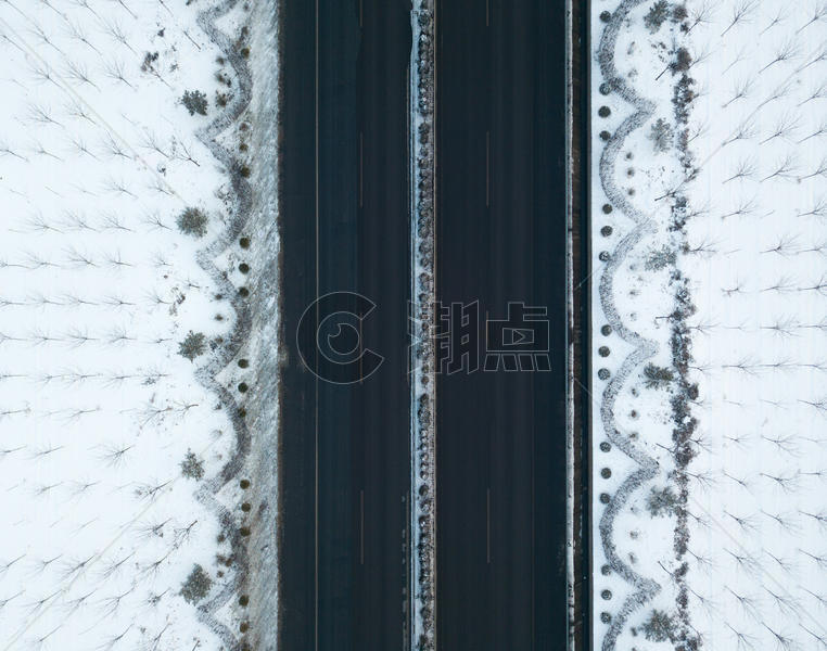 大雪下的312国道图片素材免费下载