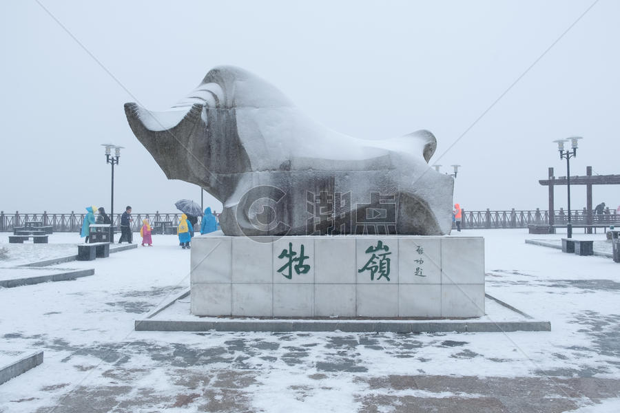 江西庐山牯岭镇冬天雪景图片素材免费下载