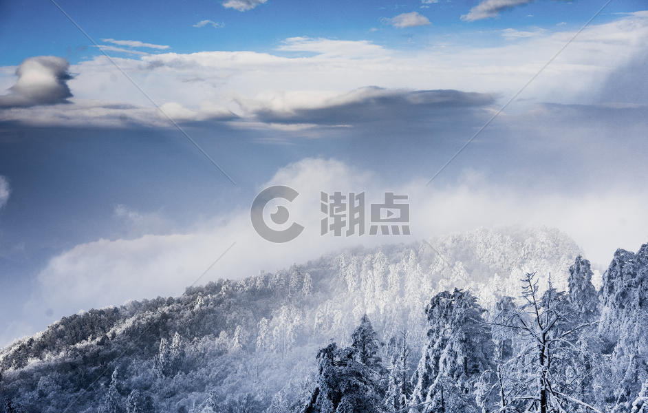 峨眉山雪景图片素材免费下载