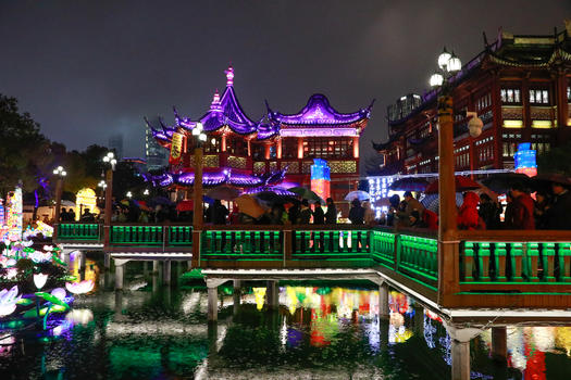 上海城隍庙灯会九曲桥图片素材免费下载