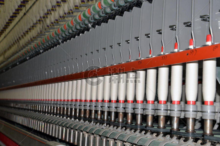 现代纺织厂纺纱机图片素材免费下载