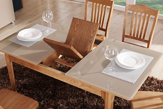 木质折叠餐桌图片素材免费下载