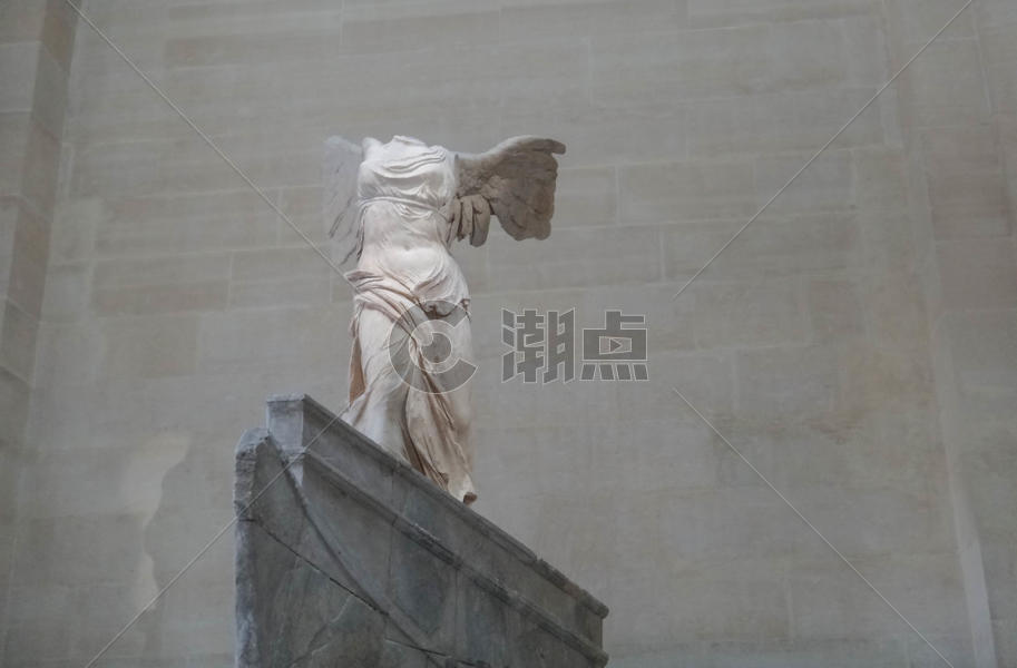 法国卢浮宫胜利女神像图片素材免费下载