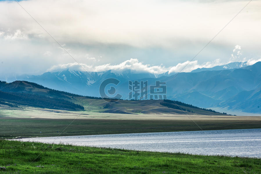 新疆赛湖草原环境图片素材免费下载