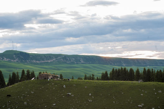 新疆山区自然草场图片素材免费下载