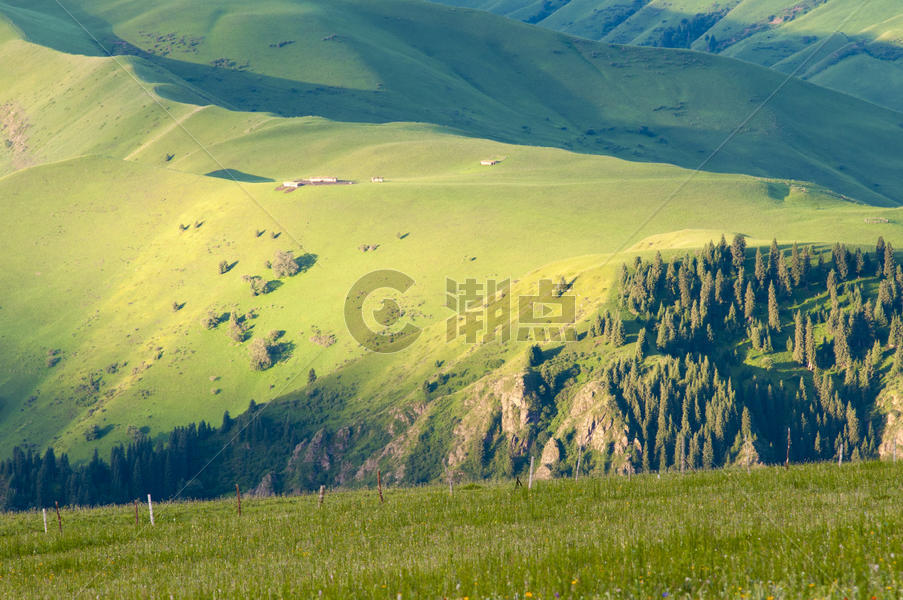 新疆草原牧场山地图片素材免费下载