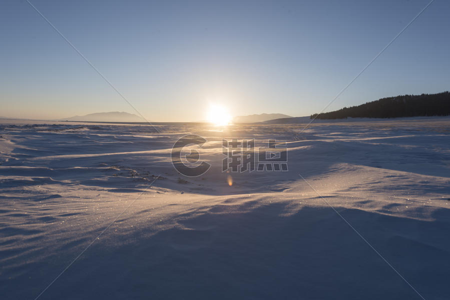 冬季新疆雪景日出图片素材免费下载