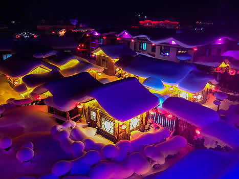 东北雪乡夜景图片素材免费下载