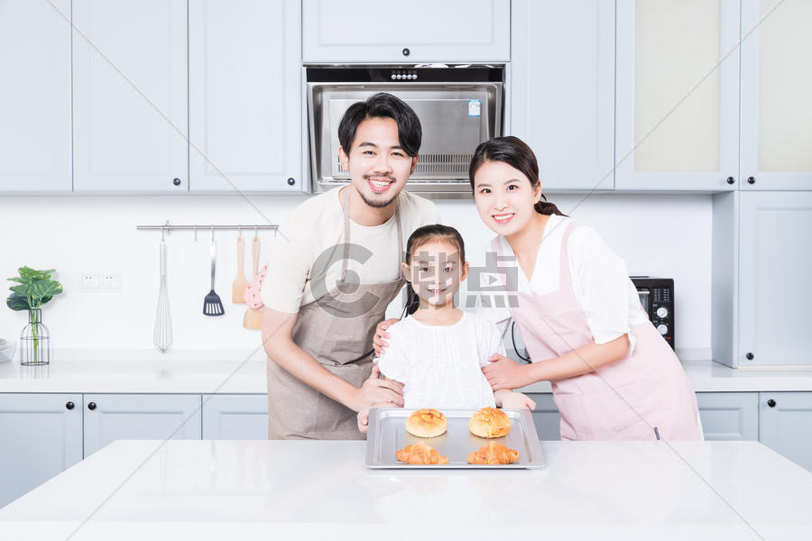 家庭烘焙面包展示图片素材免费下载