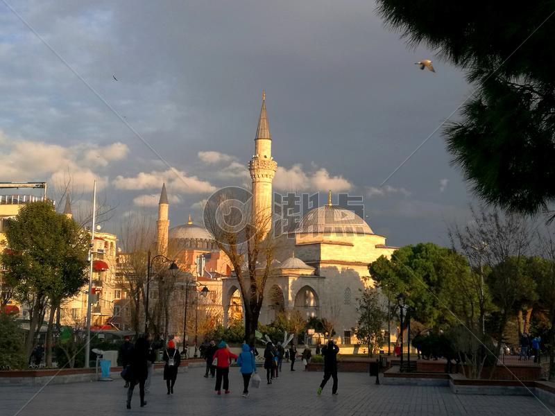 土耳其 圣索菲亚教堂和蓝色清真寺图片素材免费下载