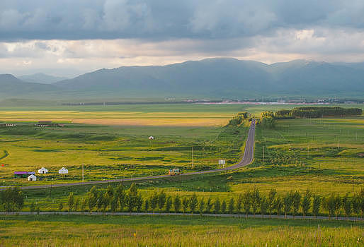 新疆风光沥青公路一路延伸图片素材免费下载