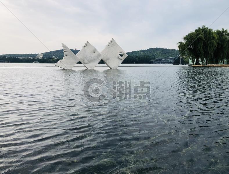 上海月湖雕塑公园雕塑图片素材免费下载